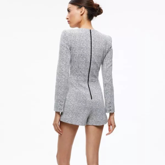 NWT Alice + Olivia Shiloh Button-Front Tweed Romper - size 4 - Picture 3 of 7